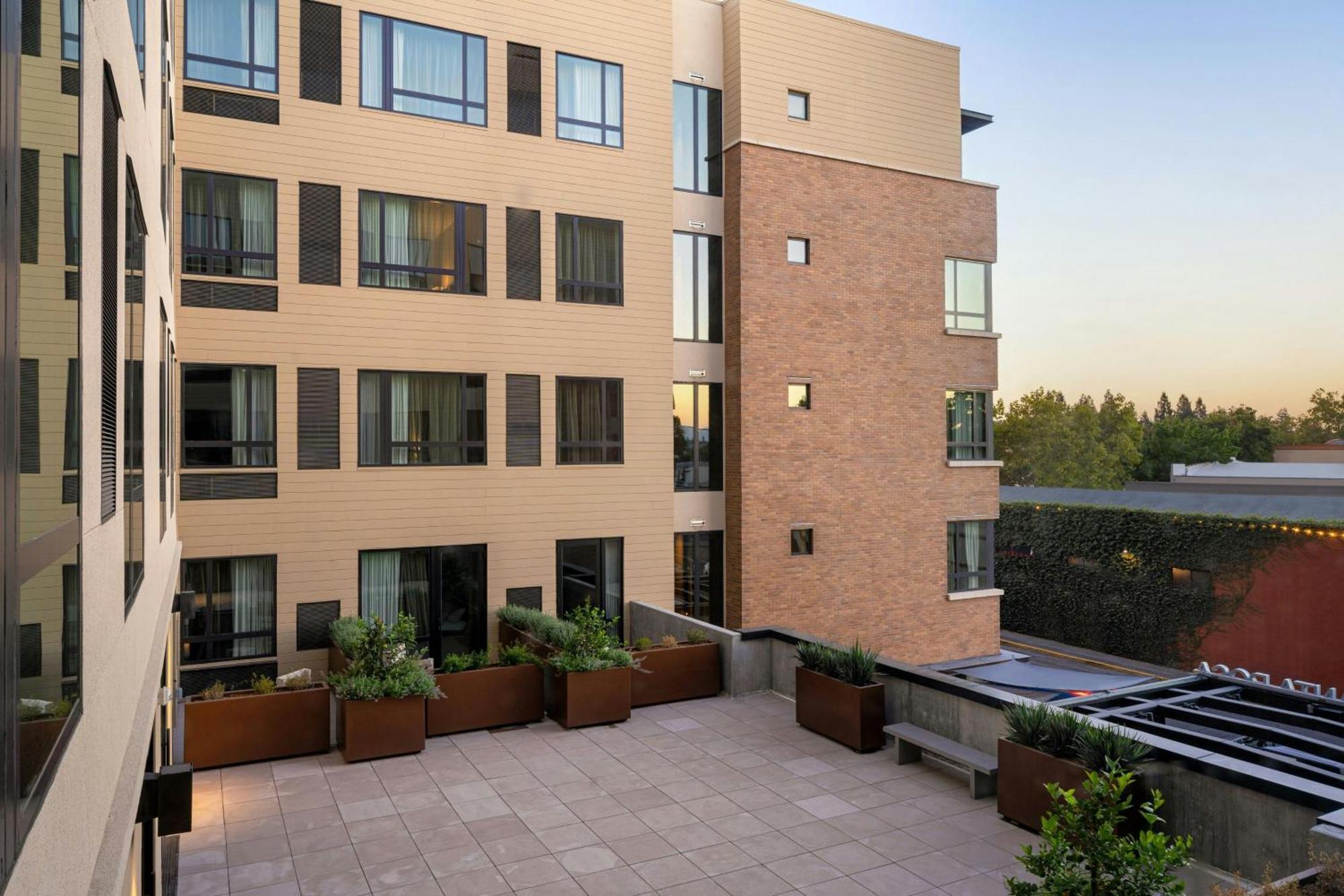 Ac Hotel By Marriott Santa Rosa Sonoma Wine Country Екстер'єр фото